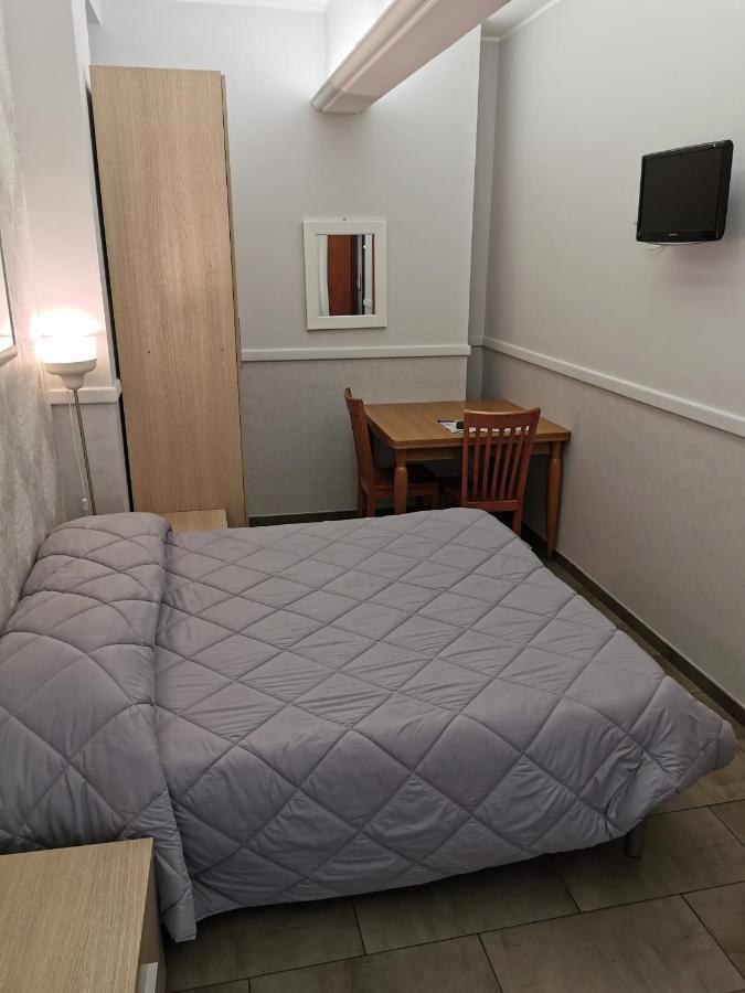Bed And Breakfast Piramide Roma Dış mekan fotoğraf