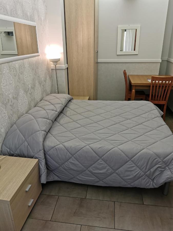 Bed And Breakfast Piramide Roma Dış mekan fotoğraf